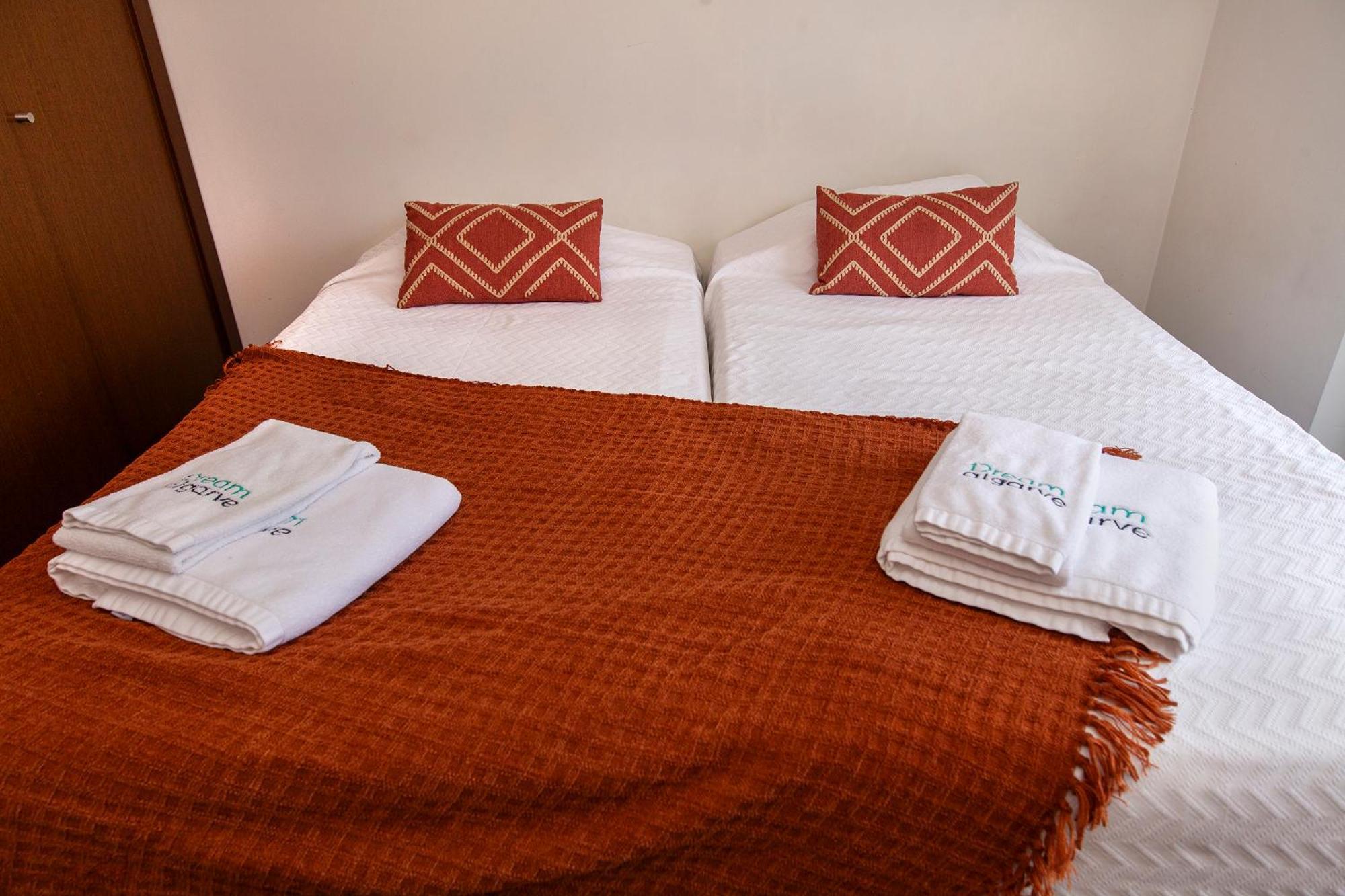 B04 - Luxury 2 Bed W Terrace Pool Apartment Lagos Exterior foto